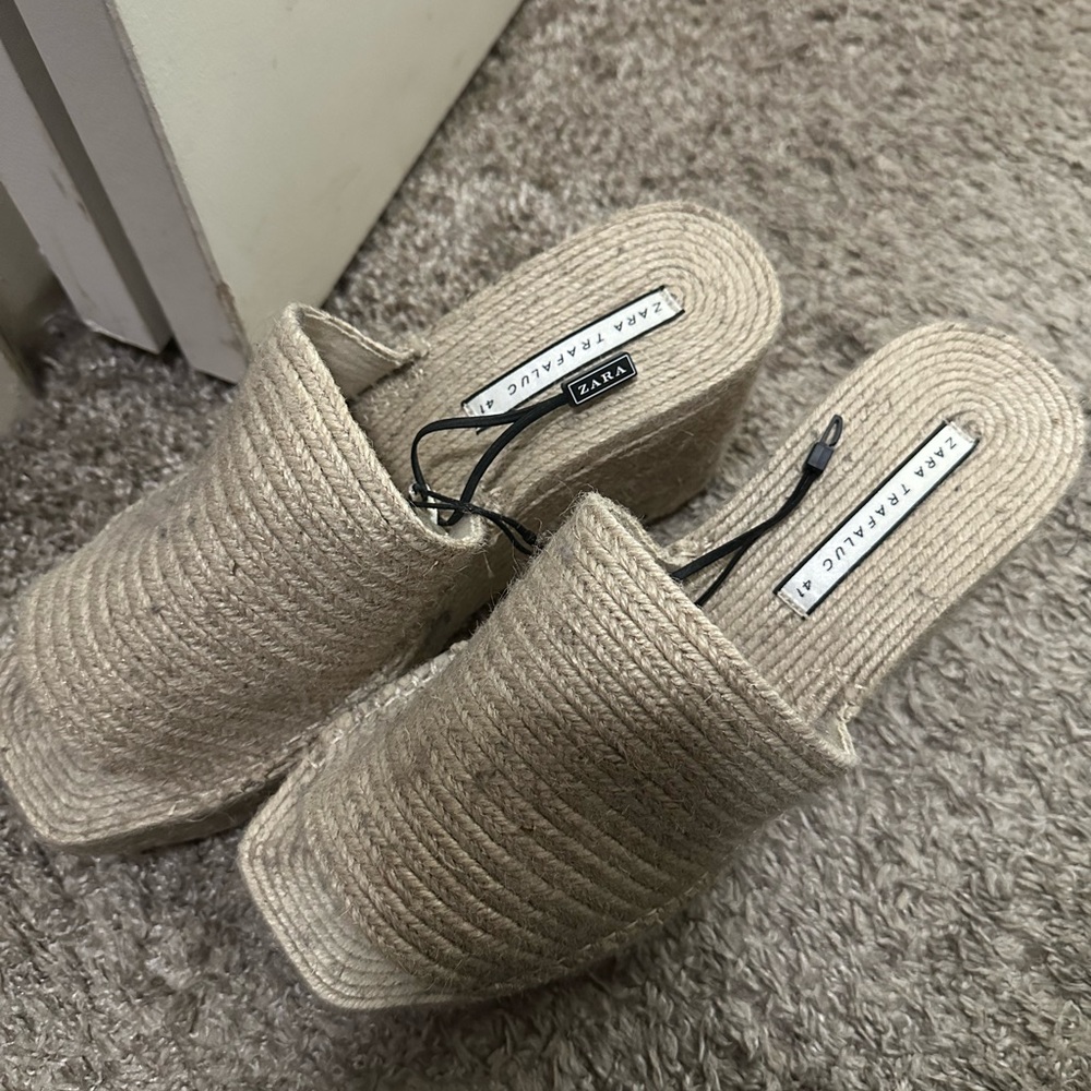 Zara Beige Woven Mules